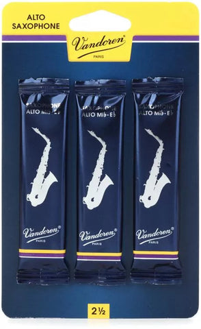 Vandoren SR2125/3 - Traditonal Alto Saxophone Reeds - 2.5 (3-pack)